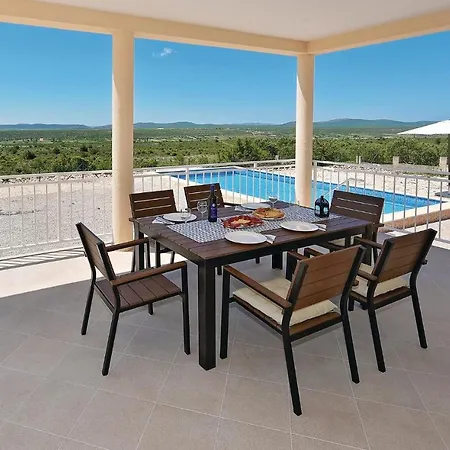 Holiday home Stunning In Krkovic With Wifi Ladevci